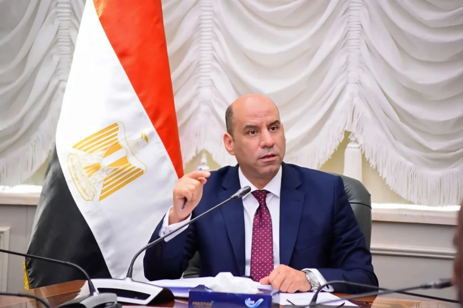 وزير العمل