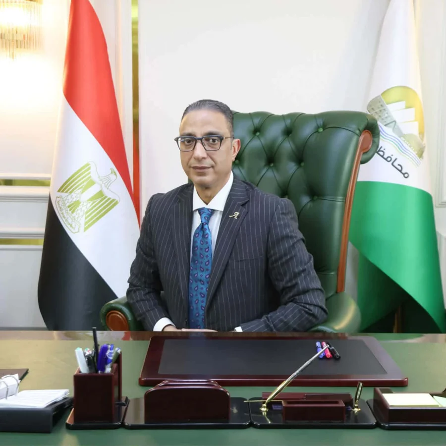 الدكتور أحمد الأنصاري محافظ الجيزة