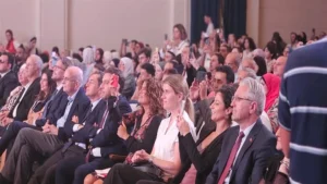 كورال الأطفال الناجين من الحرب