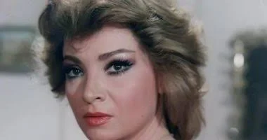الفنانة صفية العمري