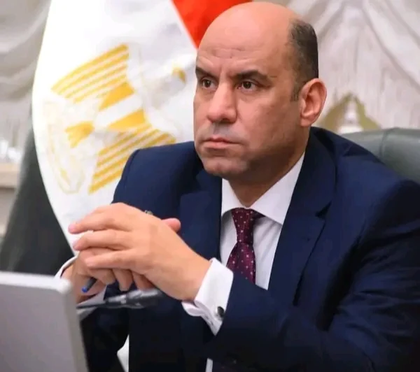 وزير العمل