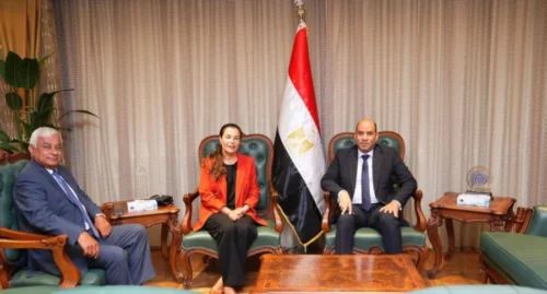 النساجون الشرقيون