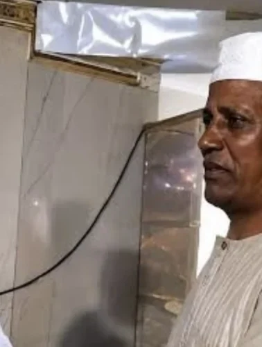حكاية «العم حسن» التي أبكت المصلين