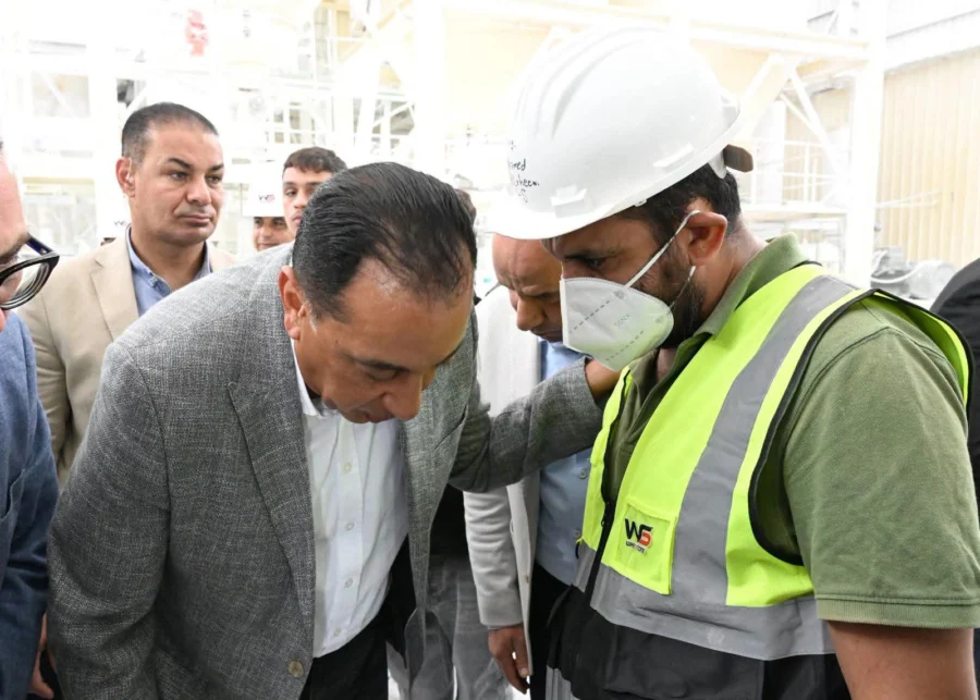 رئيس الوزراء يفتتح مصنع كربونات الكالسيوم