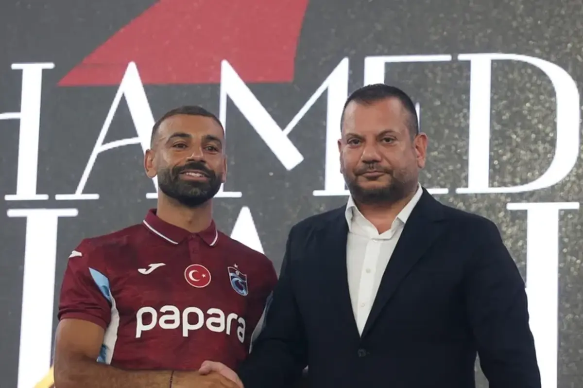 محمد صلاح ورئيس نادي طرابزون