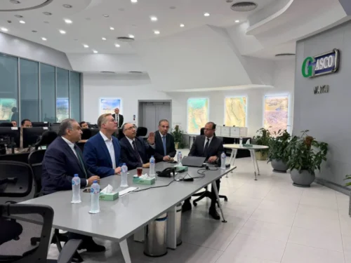 وزير البترول